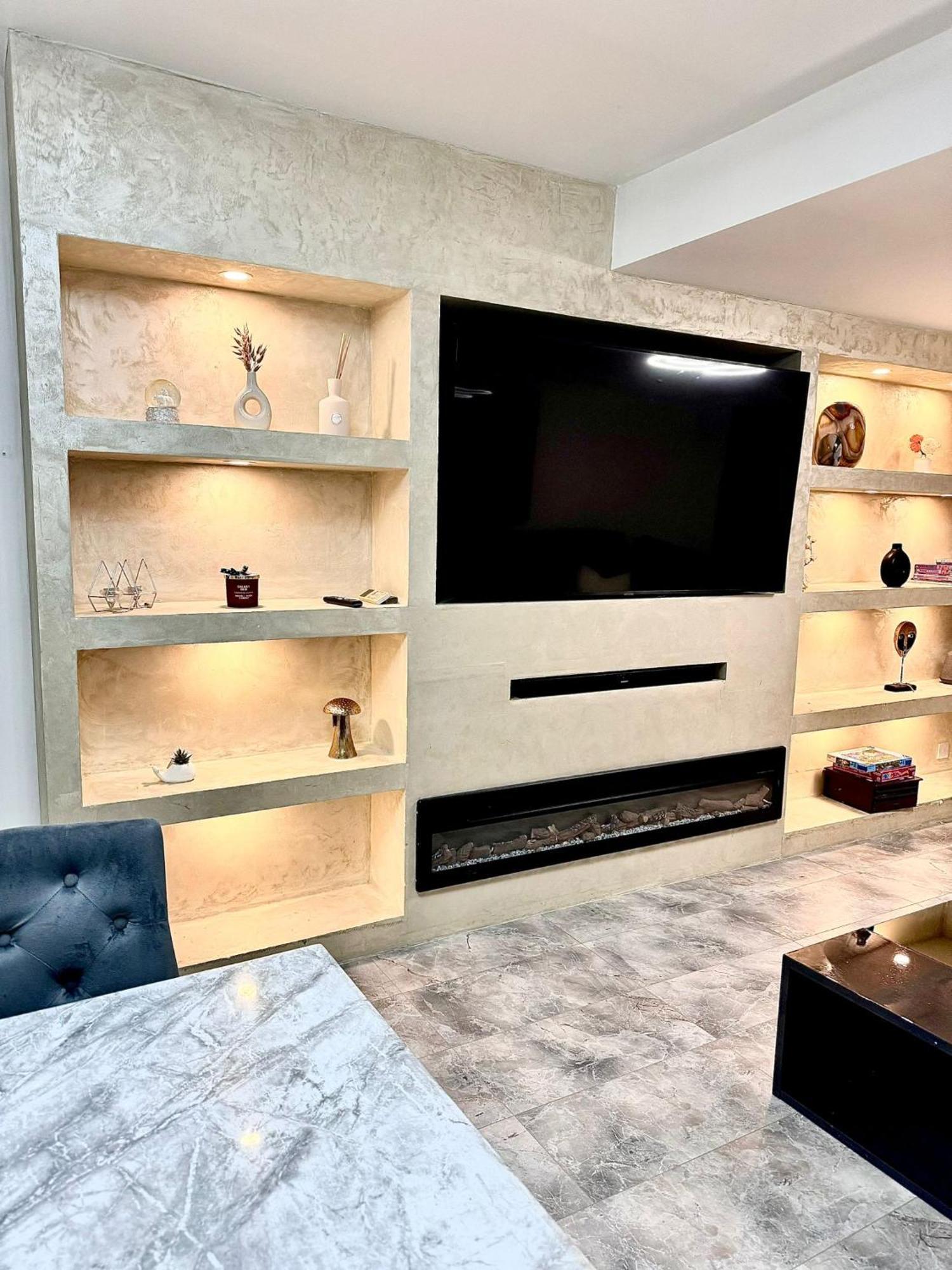 Deluxe Spacious King Size Room Hornchurch ภายนอก รูปภาพ